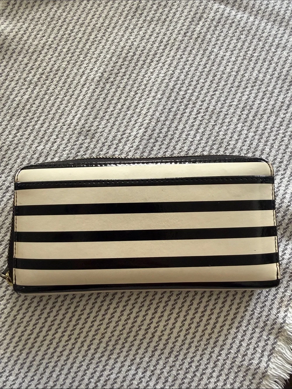 kate spade Black and White Striped Patent Zip Wallet